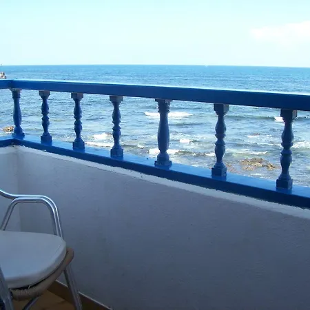 Apartment Absolute Beachfront Famara